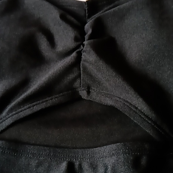 NEW Art Class's Adjustable Strap Peek-a-boo One-Piece Swimsuit - Picture 2 of 3